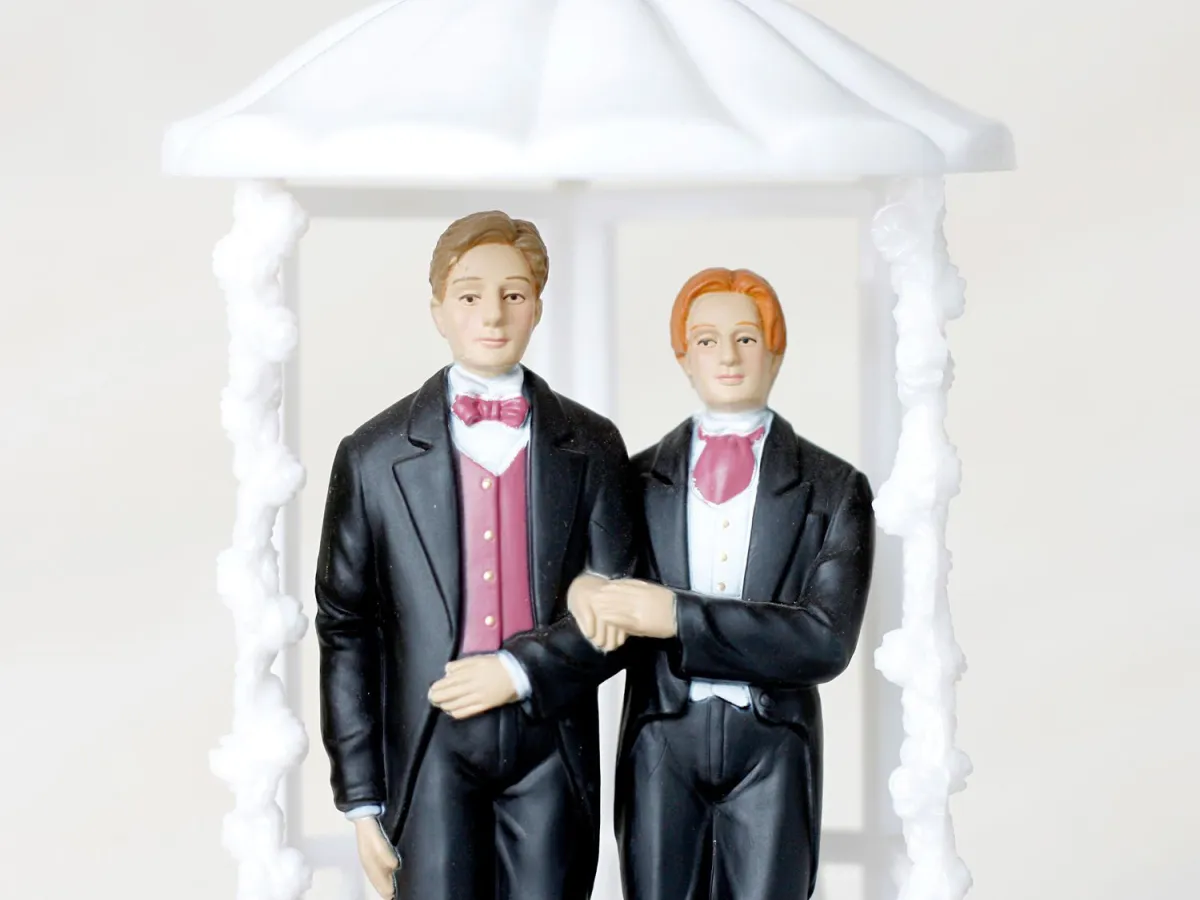 Same sex marriage groom cake toppers Same sex marriage groom cake toppers