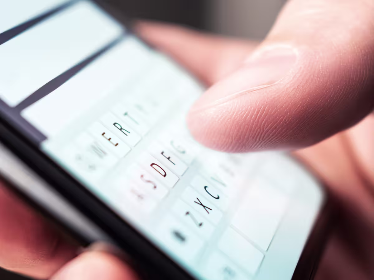 sending messages on a mobile phone