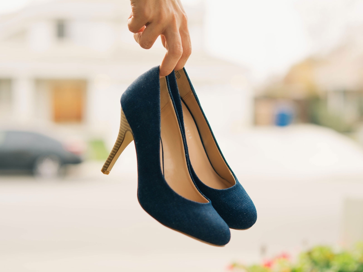 winston-solicitors-avoid-heels-flip-flops-while-driving